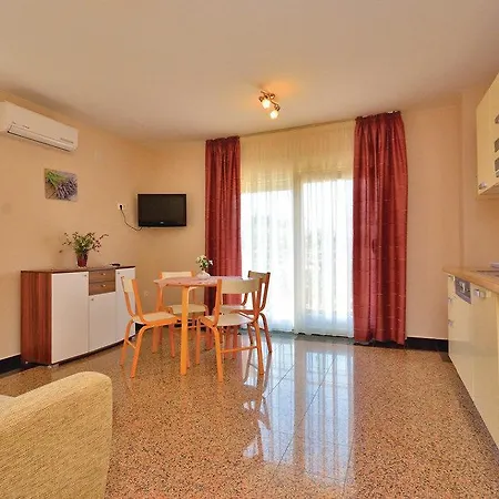 Διαμέρισμα Apartmani Bepo Sveti Filip i Jakov